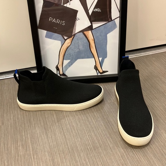 Rothy's Shoes - Rothy’s the Chelsea boots in Black Color Size 9.5